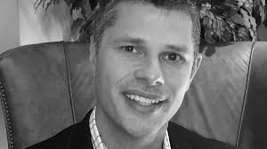 Amazon loses finance executive to IPO-bound startup Robinhood Markets Inc. 