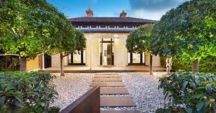 A new double fronted victorian residence with timeless contemporary interior replaces a dilapidated edwardian residence on this modest 430 square meter (4,628 sq ft) melbourne site. Victorian Architecture In Australia