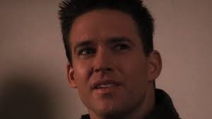 Watch Sliders Season 5, Episode 17: Eye of the Storm