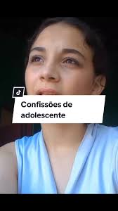 Hillary Fazendo A Boca Ficar Menor