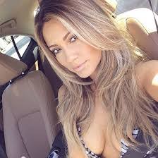 Cindy Hager's Instagram, Twitter & Facebook