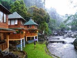 Suasana Desa Wisata Ketenger Baturaden Mirip Pedesaan Di Switzerland Desa Ini Sangat Asri Karena Berada Di Lereng Gunung Slamet Pemandangan Lofoten Pedesaan