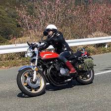 ツーリング 走行中の動画や写真は嬉し過ぎる カメラマンに感謝 いつもありがとうございます 往復250 山あり谷あり クネクネ 山道 ワインディングロード z1 z女子 旧車女子 旧車乗り 旧車バイク 絶版二輪車 900superfo motorcycle vehicles