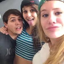 Tori Hoffman (@Toriihoffman)