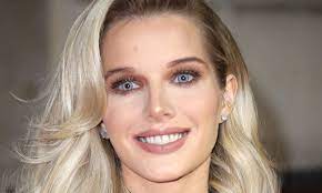 Hugo taylor and helen flanagan help to give clues to their campmates in the forest guided by radio instructions (image: Coronation Street S Helen Flanagan Poses In Her Swimsuit In Dubai This Is Her Diet And Exercise Regime Hello