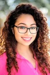 Sarai Pineda's Instagram, Twitter & Facebook