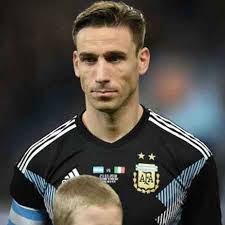 Sezon başında fatih karagümrük'e transferi büyük ses getiren lucas biglia ise 35 maçta 3 gol, 2 asist yaptı. Lucas Biglia Bio Salary Net Worth Married Wife Relationship Career Bio Nationality Children