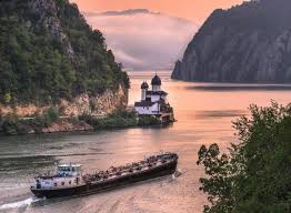 Банатска клисура / banatska klisura) is a geographical region in romania. Excursie De O Zi Pe Clisura Dunarii