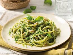 Spaghetti Mit Thunfisch Sahne Sosse Von Charmedwitch036 Chefkoch Spaghetti Mit Pesto Krustenbraten Rezept Nudeln Mit Pesto