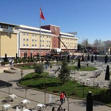 İstanbul aydın üniversitesi, spora yatırım yapan vakıf üniversiteleri arasında yer alıyor. Istanbul Aydin Universitesi Florya Kucukcekmece Istanbul