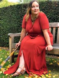 For halloween this year my boyfriend and i decided to go as the maitlands from beetle. Is It A Dupe Tarte Shape Tape Vs Revolution Conceal Define