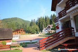 Pachetele cu pensiune completa oferite de hotelurile din suceava, romania 2021 includ cazarea, micul dejun, pranzul si cina. Pensiunea Daiana Sucevita Cazare Sucevita