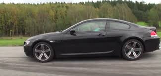 Bmw m6 coupe e63 2005 was first presented by bmw in 2005. Stock Nissan Gt R Versus Tuned Bmw E63 M6 On The Drag Strip Autoevolution