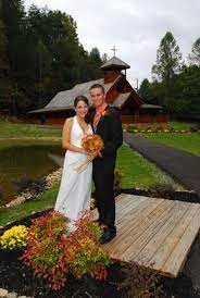 Home Gatlinburg S Little Log Wedding Chapel Chapel Wedding Gatlinburg Weddings Smoky Mountain Wedding