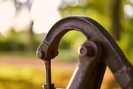 Wenn der wasserhahn oben am hebel tropft, gibt es zwar viele ursachen, aber meist nur eine art der reparatur. Brunnen Hebel Pumpe Wasser Metall Garten Wasserhahn Alt Rost Historisch Pikist