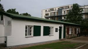 1973 in konventioneller bauweise errichtet. Plattenhaus Poppenbuttel Hamburg De