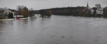 Hochwasser Im November Zimmervermietung Ruth Schlager