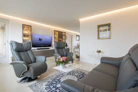 Indirekte beleuchtung im wohnzimmer schafft eine beruhigende atmosphäre. Pin Auf Wohnzimmer Decken