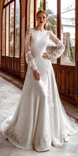 Long Bishop Sleeve Wedding Dress Maria Salas Wedding Dresses Marea Bridal Collection Wedding Inspirasi In 2020 Elegant Bridal Gown Ball Gowns Wedding Wedding Dresses