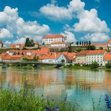 Pin By Iva Mudrova On Slovinsko Ptuj Castle Magnificent