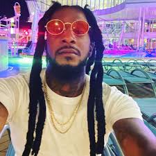 On this day a queen 👑 was born. A woman of beauty, wisdom and strength.  Who has aged Gracefully and ages backwards seamlessly. Happy Birthday,  Mama! May all your dreams come true 🫶🏾😘