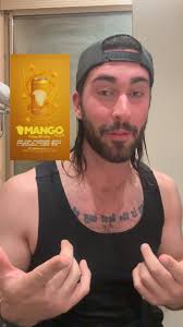 Shania Twain. This was a sick moment. Seeing everyone get into it. Ugh.  Goosebumps. This life is a party. I ain't ever growing up. #lovealwayswins