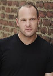 Larry Mitchell biografia