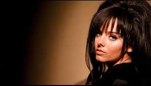 Does anyone have a VIP ticket for Dallas?