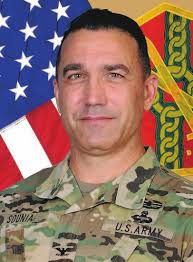 New leader takes over garrison