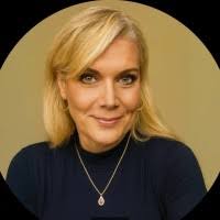 7400+ "Susan (sue)" profiles