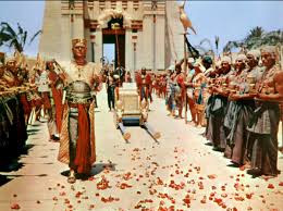 Tags terre des pharaons=cooooooollllll.antiterre des pharaons=double cooooooollllll. La Terre Des Pharaons De Howard Hawks Olivier Pere