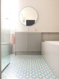 Get inspired with these 17 classic gray and white bathrooms. Fun Kids Bathroom With Fish Scale Tiles And Blue Patterned Encaustic Floor Tiles Fun Kids Bathroom Kids Bathroom Bathroom Kids