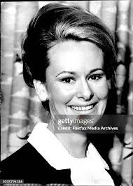 Diane Gunn's Instagram, Twitter & Facebook