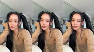 Bella poarch (@bellapoarch) on tiktok | 1.7b likes. Who S Bella Poarch Tiktok Star S Open Up Construct A B T H Is Impressed By Her Age Wiki Instagram Internet Price The Meabni