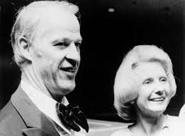 Colleen Howe's Instagram, Twitter & Facebook