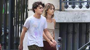 Although john depp iii aka jack depp is less in the spotlight compared to his famous sister lilyrose depp, he has attracted a lot of media attention because of his striking resemblance to his movie star daddy. Johnny Depps Sohn Jack Ist Das Etwa Seine Feste Freundin Promiflash De