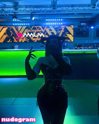 Giulia Valeriani  moonchild_77  moonchild_777 Гола изтичане OnlyFans  снимка 31 - Nudogram v2.1