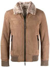 Pin Auf Emporio Armani