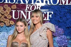 71 видео 12 807 просмотров обновлен 12 февр. Heidi Klum And Her Daughter Leni Twin In Italy
