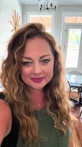 Amanda Ashwood's Instagram, Twitter & Facebook