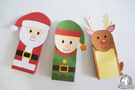 This fun christmas activity will keep the kids busy while you prepare dinner and get the house 16 easy and festive christmas crafts for kids. 25 Easy Christmas Activities For Kids Yes We Made This