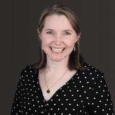 Lisa Gribben's Instagram, Twitter & Facebook