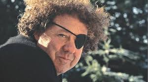 World-renowned glass artist comes to Cal Poly