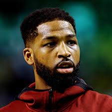 Since malibu has become famous for its ufo sightings, khloe & tristan go hiking into the wilderness in search of extraterrestrial evidence on. Tristan Thompson Age Stats Height Biography