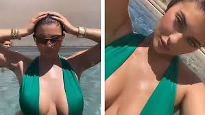 See more ideas about stacey, poole, stacy poole. Video Kylie Jenner Shows Off Her Curves In A Plunging Green Swimsuit Daily Mail Online
