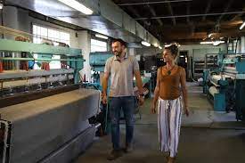 Depuis plus de 30 ans, docks des tissus partage sa passion pour la couture dans son showroom toulousain, à deux pas de la place du capitole. La Laine Des Pyrenees Fabrication Et Secrets De La Maison Lafond Guide Toulouse Pyrenees