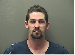 Man allegedly threatens to kill restaurant staff, flees from deputy