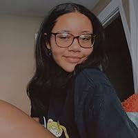 Daisy Ellis's Instagram, Twitter & Facebook