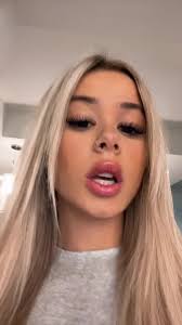 Noelle (@noelleleyva)’s videos with Escapism. Sped up (Official)