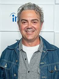 Joe Lo Truglio